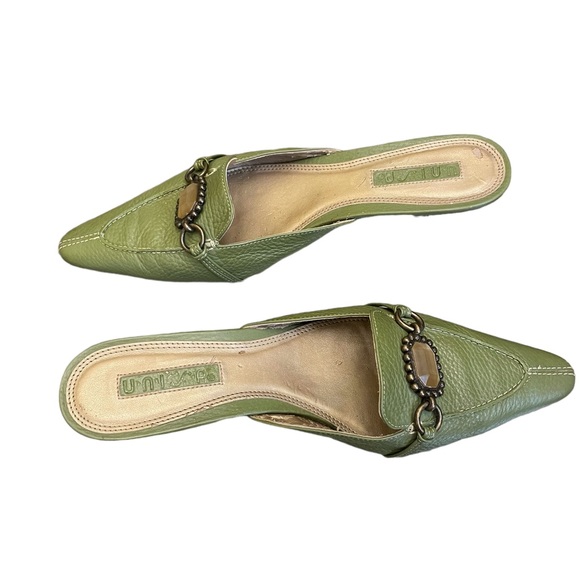Unisa Olive Green Leather Slip On Size 9 - Picture 2 of 6